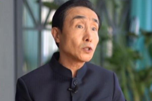 批評某足球隊引熱議鞏漢林回應 足球隊要那么多替補干嘛 批評某足球隊引熱議鞏漢林回應 足球隊要那么多替補干嘛