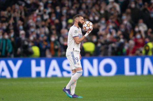 皇馬逆轉(zhuǎn)巴黎進(jìn)歐冠8強(qiáng)本澤馬戴帽 足球戴帽是什么意思 皇馬逆轉(zhuǎn)巴黎進(jìn)歐冠8強(qiáng)本澤馬戴帽 足球戴帽是什么意思