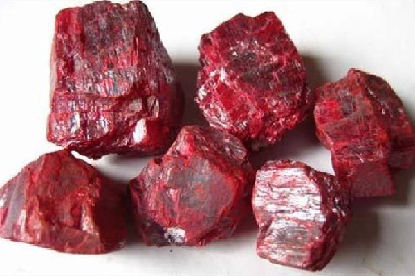 朱砂是紫砂好還是紅砂好 朱砂是什么顏色的 朱砂是紫砂好還是紅砂好 朱砂是什么顏色的