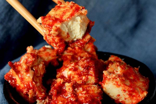 豆腐乳的營養(yǎng)價(jià)值及功效與作用 豆腐乳對(duì)身體有害嗎