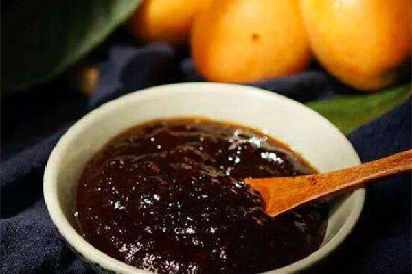 枇杷膏可以用開(kāi)水沖著喝嗎 枇杷膏喝完可以喝水嗎 枇杷膏可以用開(kāi)水沖著喝嗎 枇杷膏喝完可以喝水嗎