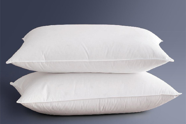 枕頭多久換一個新的 枕頭需要枕巾嗎 枕頭多久換一個新的 枕頭需要枕巾嗎