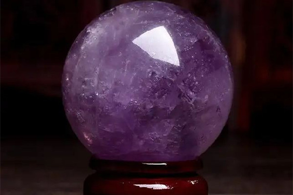 紫水晶要消磁嗎 紫水晶怎么消磁凈化最有效 紫水晶要消磁嗎 紫水晶怎么消磁凈化最有效