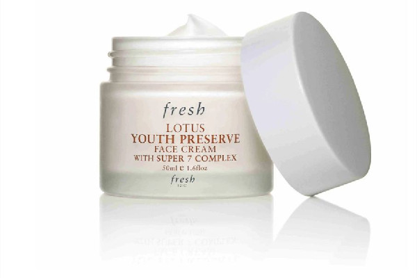 面霜放久了為什么變水了 面霜放了一年還能用嗎 面霜放久了為什么變水了 面霜放了一年還能用嗎