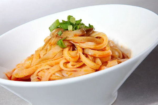 涼皮為什么蒸出來是碎的 涼皮蒸幾分鐘 涼皮為什么蒸出來是碎的 涼皮蒸幾分鐘