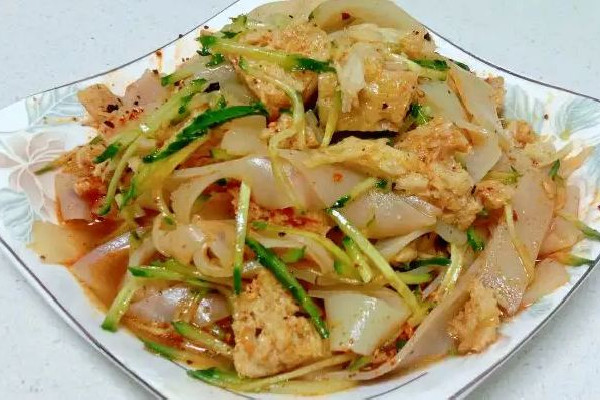 涼皮和米飯哪個(gè)熱量高 涼皮適合什么時(shí)候吃 涼皮和米飯哪個(gè)熱量高 涼皮適合什么時(shí)候吃