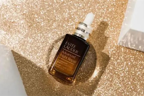 雅詩(shī)蘭黛小棕瓶真假怎么辨別 雅詩(shī)蘭黛小棕瓶怎么查詢真?zhèn)? alt=