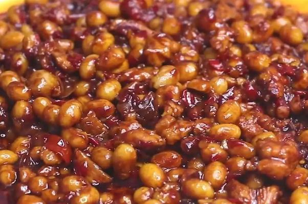 黃豆醬哪個(gè)牌子的好吃 黃豆醬吃多了對身體有害嗎 黃豆醬哪個(gè)牌子的好吃 黃豆醬吃多了對身體有害嗎