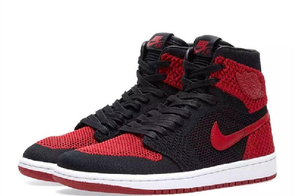 aj和dunk哪個腳感好 aj和dunk怎么區(qū)分 aj和dunk哪個腳感好 aj和dunk怎么區(qū)分