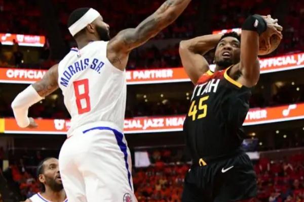 央視時隔2年再次復(fù)播NBA NBA的球隊都是美國的嗎 央視時隔2年再次復(fù)播NBA NBA的球隊都是美國的嗎