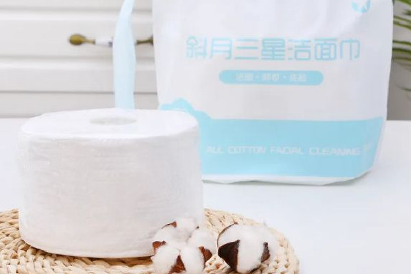 洗臉巾可以當(dāng)卸妝棉用嗎 洗臉巾的功效與作用 洗臉巾可以當(dāng)卸妝棉用嗎 洗臉巾的功效與作用