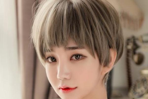 2022女生短發(fā)齊耳造型推薦 2022女生短發(fā)齊耳造型推薦