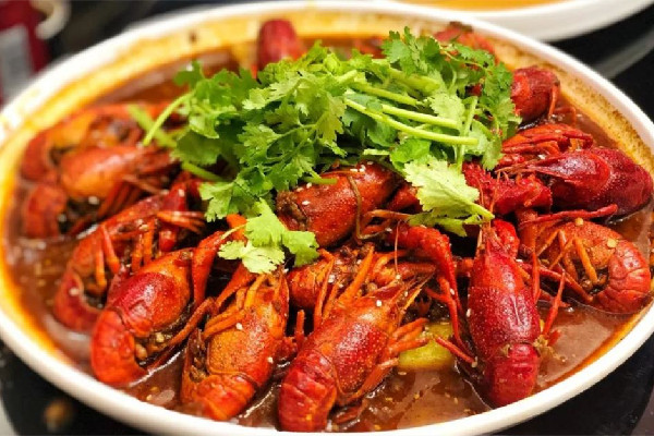 油燜小龍蝦和麻辣小龍蝦的區(qū)別 油燜小龍蝦正宗的做法 油燜小龍蝦和麻辣小龍蝦的區(qū)別 油燜小龍蝦正宗的做法