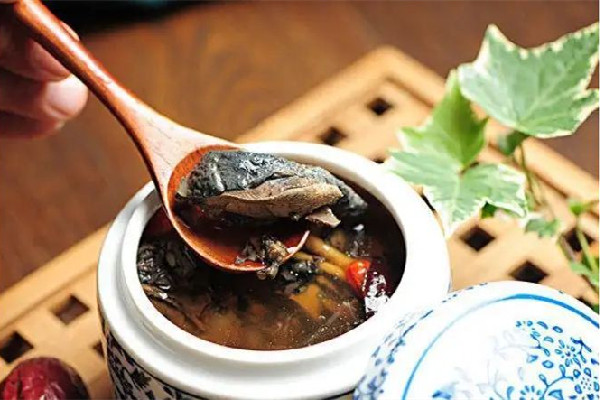 烏雞湯為什么那么腥 烏雞湯怎么去腥提鮮 烏雞湯為什么那么腥 烏雞湯怎么去腥提鮮