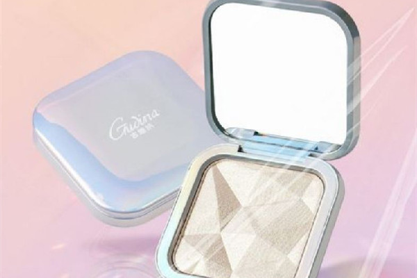 高光粉餅買白色還是香檳色 高光粉餅買什么顏色好 高光粉餅買白色還是香檳色 高光粉餅買什么顏色好