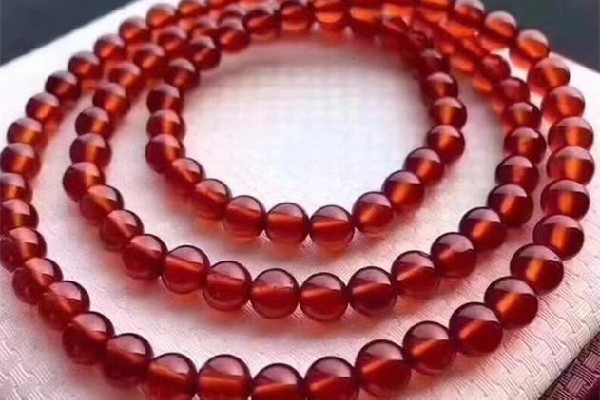 石榴石戴左手還是右手 石榴石戴幾圈有講究嗎 石榴石戴左手還是右手 石榴石戴幾圈有講究嗎