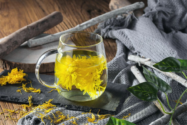 菊花茶是花苞好還是開了好 菊花茶泡幾朵合適 菊花茶是花苞好還是開了好 菊花茶泡幾朵合適