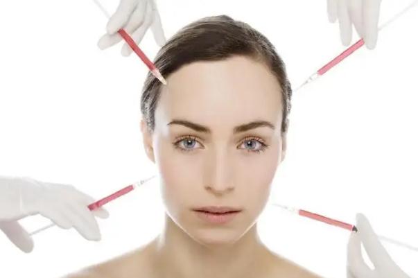 肉毒素除皺有風(fēng)險(xiǎn)嗎 肉毒素除皺會(huì)不會(huì)越打皺紋越多 肉毒素除皺有風(fēng)險(xiǎn)嗎 肉毒素除皺會(huì)不會(huì)越打皺紋越多