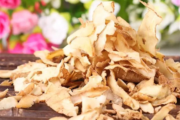 玉竹可以煲雞湯嗎 玉竹煲雞湯和什么搭配 玉竹可以煲雞湯嗎 玉竹煲雞湯和什么搭配