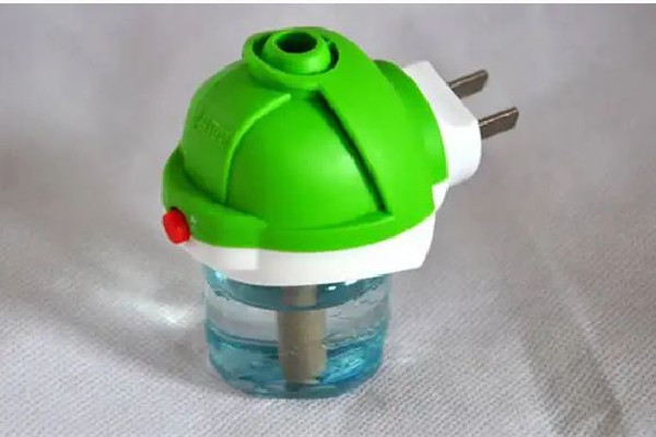 電蚊香液使用時(shí)需要開窗戶嗎 電蚊香液使用注意事項(xiàng) 電蚊香液使用時(shí)需要開窗戶嗎 電蚊香液使用注意事項(xiàng)