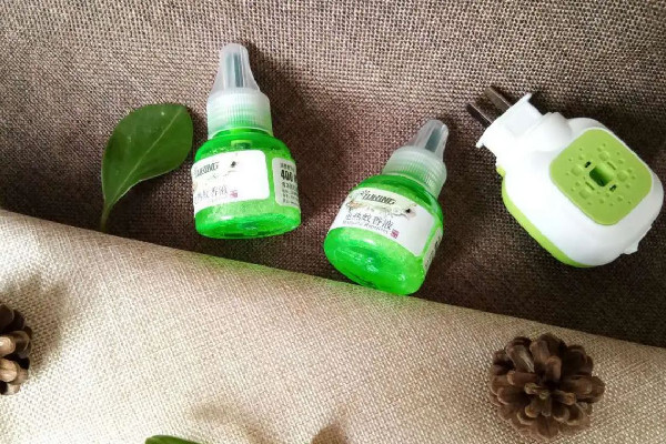 電蚊香液使用時(shí)需要開窗戶嗎 電蚊香液使用注意事項(xiàng) 電蚊香液使用時(shí)需要開窗戶嗎 電蚊香液使用注意事項(xiàng)