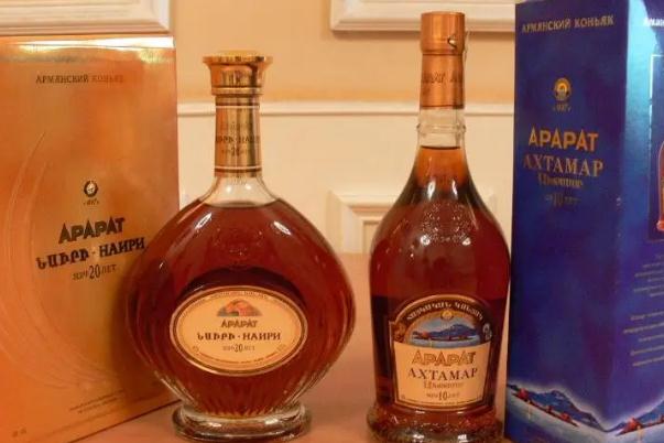 白蘭地會(huì)喝醉嗎 白蘭地會(huì)上癮嗎 白蘭地會(huì)喝醉嗎 白蘭地會(huì)上癮嗎