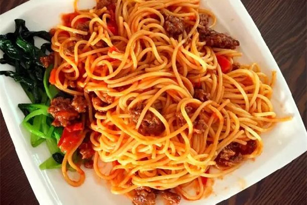 意面和普通面條哪個更減肥 意面和面條的熱量哪個大 意面和普通面條哪個更減肥 意面和面條的熱量哪個大