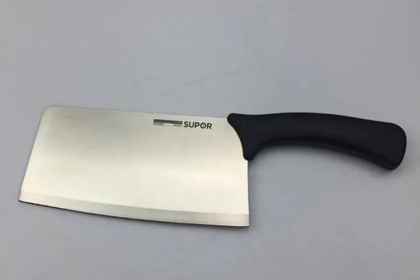 菜刀切到手指要打破傷風(fēng)針嗎 菜刀切到手口子很深怎么處理 菜刀切到手指要打破傷風(fēng)針嗎 菜刀切到手口子很深怎么處理