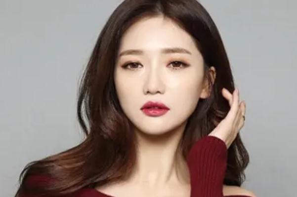 玻尿酸填充下巴是硬的還是軟的 玻尿酸填充下巴是用大分子還是小分子 玻尿酸填充下巴是硬的還是軟的 玻尿酸填充下巴是用大分子還是小分子