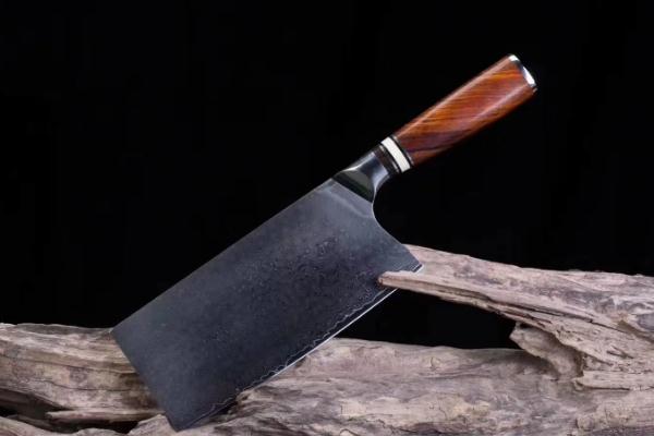 菜刀是鐵刀好還是鋼刀好 菜刀是輕的好還是重的好 菜刀是鐵刀好還是鋼刀好 菜刀是輕的好還是重的好