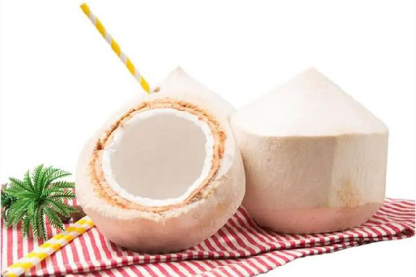 椰青加熱后還有營養(yǎng)嗎 椰青汁是透明的嗎 椰青加熱后還有營養(yǎng)嗎 椰青汁是透明的嗎