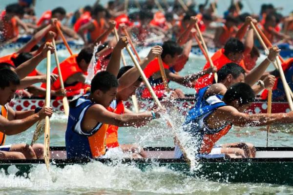 劃龍舟要注意什么 劃龍舟要練哪些動(dòng)作 劃龍舟要注意什么 劃龍舟要練哪些動(dòng)作