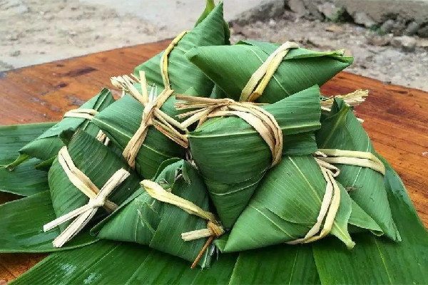 粽葉可以不煮直接包嗎 粽葉為什么要煮一煮 粽葉可以不煮直接包嗎 粽葉為什么要煮一煮