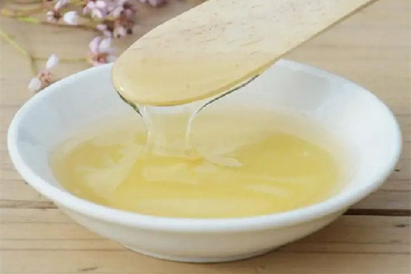 洋槐蜜和百花蜜哪個好 洋槐蜜適合什么季節(jié)喝 洋槐蜜和百花蜜哪個好 洋槐蜜適合什么季節(jié)喝