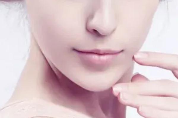 墊下巴有什么用 墊下巴有什么副作用 墊下巴有什么用 墊下巴有什么副作用