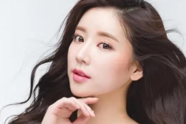 豐下巴有點(diǎn)僵硬正常 豐下巴會(huì)導(dǎo)致唇合不攏嗎 豐下巴有點(diǎn)僵硬正常 豐下巴會(huì)導(dǎo)致唇合不攏嗎