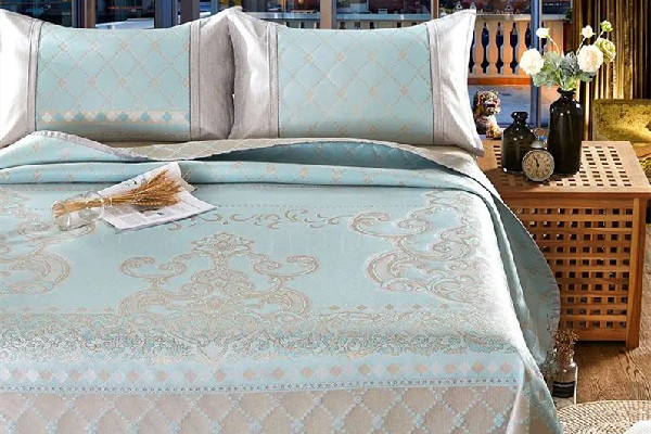 冰絲涼席會(huì)不會(huì)滑來(lái)滑去 冰絲涼席直接鋪在床上嗎 冰絲涼席會(huì)不會(huì)滑來(lái)滑去 冰絲涼席直接鋪在床上嗎