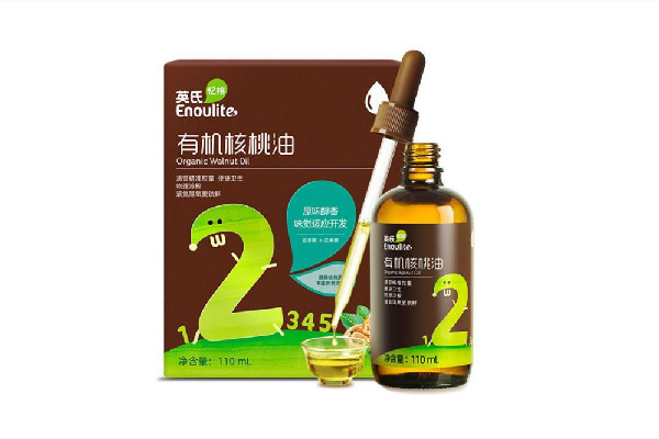 核桃油初榨和冷榨的區(qū)別 核桃油初榨和冷榨哪個(gè)好 核桃油初榨和冷榨的區(qū)別 核桃油初榨和冷榨哪個(gè)好