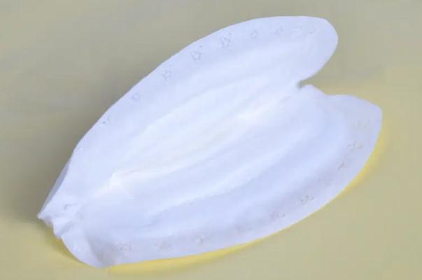 墊了防溢乳墊還是溢奶 哺乳期一直用防溢乳墊好嗎 墊了防溢乳墊還是溢奶 哺乳期一直用防溢乳墊好嗎