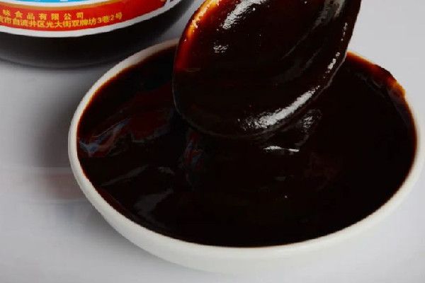 甜面醬是什么顏色 甜面醬是生的還是熟的 甜面醬是什么顏色 甜面醬是生的還是熟的