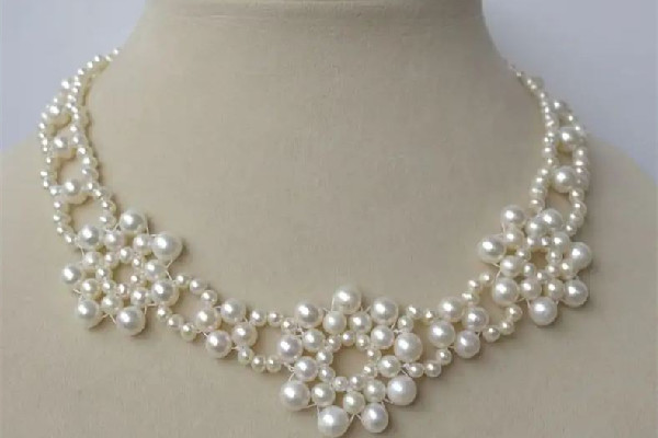 珍珠項鏈白色好還是粉色好 珍珠項鏈什么顏色最好 珍珠項鏈白色好還是粉色好 珍珠項鏈什么顏色最好