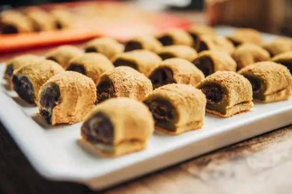 驢打滾的營養(yǎng)價值 驢打滾的面蒸熟后太稀 驢打滾的營養(yǎng)價值 驢打滾的面蒸熟后太稀