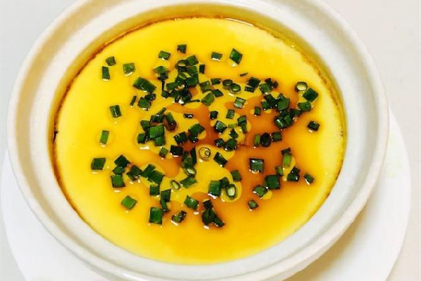 雞蛋羹有營養(yǎng)還是煮雞蛋有營養(yǎng) 雞蛋羹和水煮蛋哪個適合減肥 雞蛋羹有營養(yǎng)還是煮雞蛋有營養(yǎng) 雞蛋羹和水煮蛋哪個適合減肥