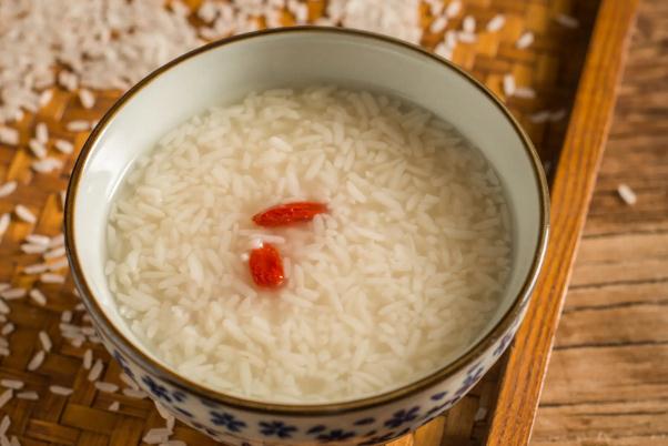 米酒怎么吃 米酒怎么做好吃 米酒怎么吃 米酒怎么做好吃