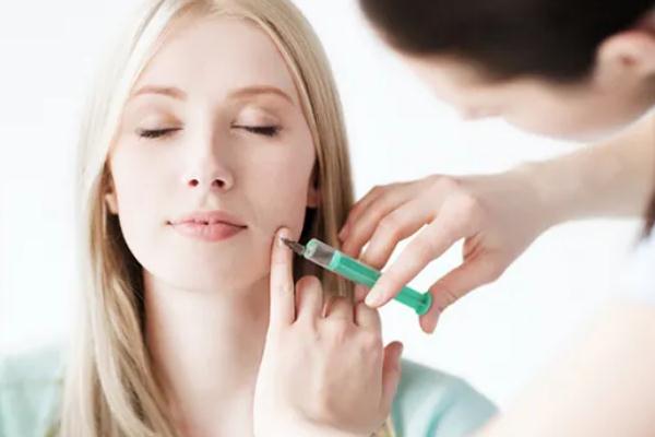 溶脂針會導致皮膚松弛嗎 溶脂針會影響月經(jīng)嗎 溶脂針會導致皮膚松弛嗎 溶脂針會影響月經(jīng)嗎