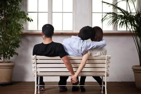 精神出軌算不算背叛婚姻 精神出軌的男人能挽回嗎 精神出軌算不算背叛婚姻 精神出軌的男人能挽回嗎