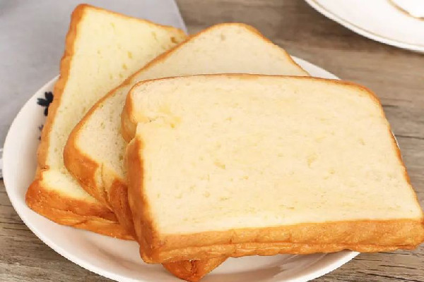 吐司面包可以放多久 吐司面包放冰箱里可以放幾天 吐司面包可以放多久 吐司面包放冰箱里可以放幾天