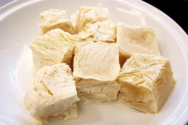 凍豆腐對(duì)男人有什么好處 凍豆腐可以油炸嗎 凍豆腐對(duì)男人有什么好處 凍豆腐可以油炸嗎