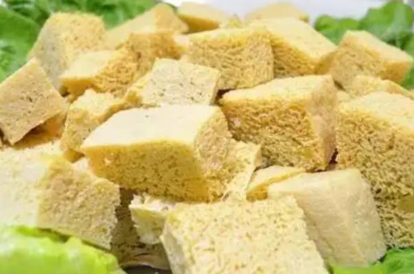 凍豆腐有點(diǎn)苦怎么回事 凍豆腐會(huì)胖嗎 凍豆腐有點(diǎn)苦怎么回事 凍豆腐會(huì)胖嗎