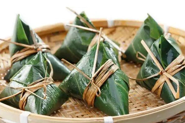 成品粽子是生的還是熟的 成品粽子可以直接吃嗎 成品粽子是生的還是熟的 成品粽子可以直接吃嗎